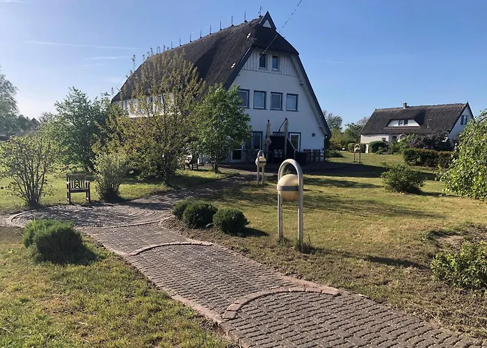 Suederhaus Hiddensee App 5 Apartamento